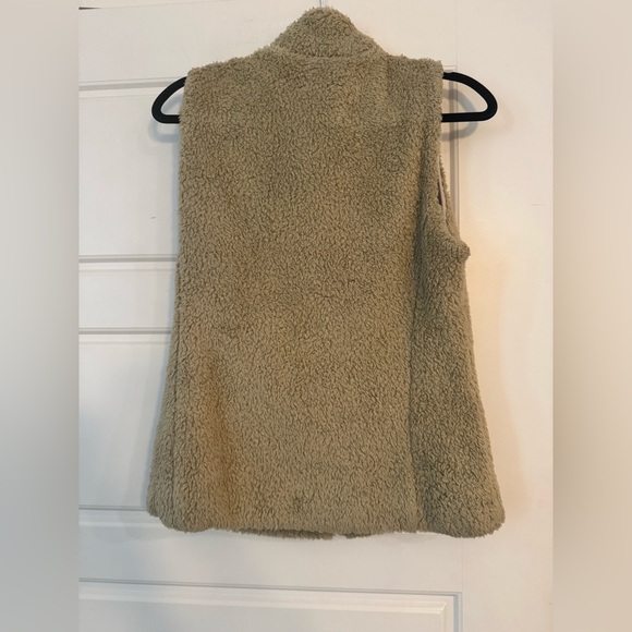 Patagonia vest - Picture 2 of 4